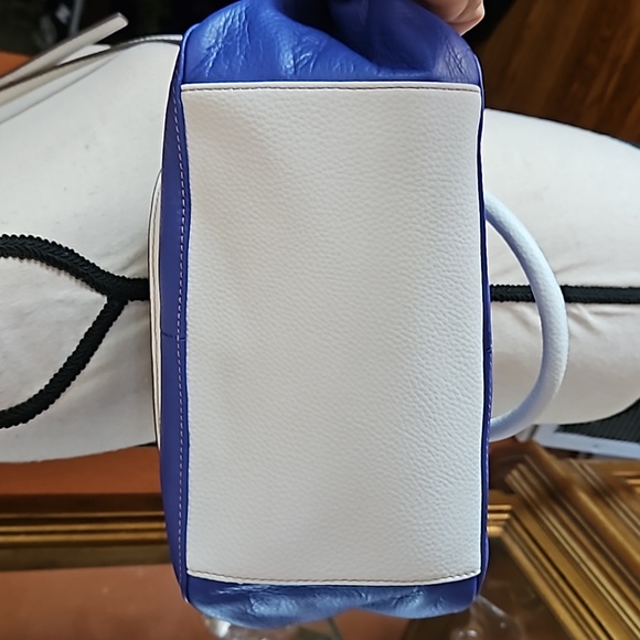 Tignanello Leather Satchel/Crossbody - Picture 6 of 10